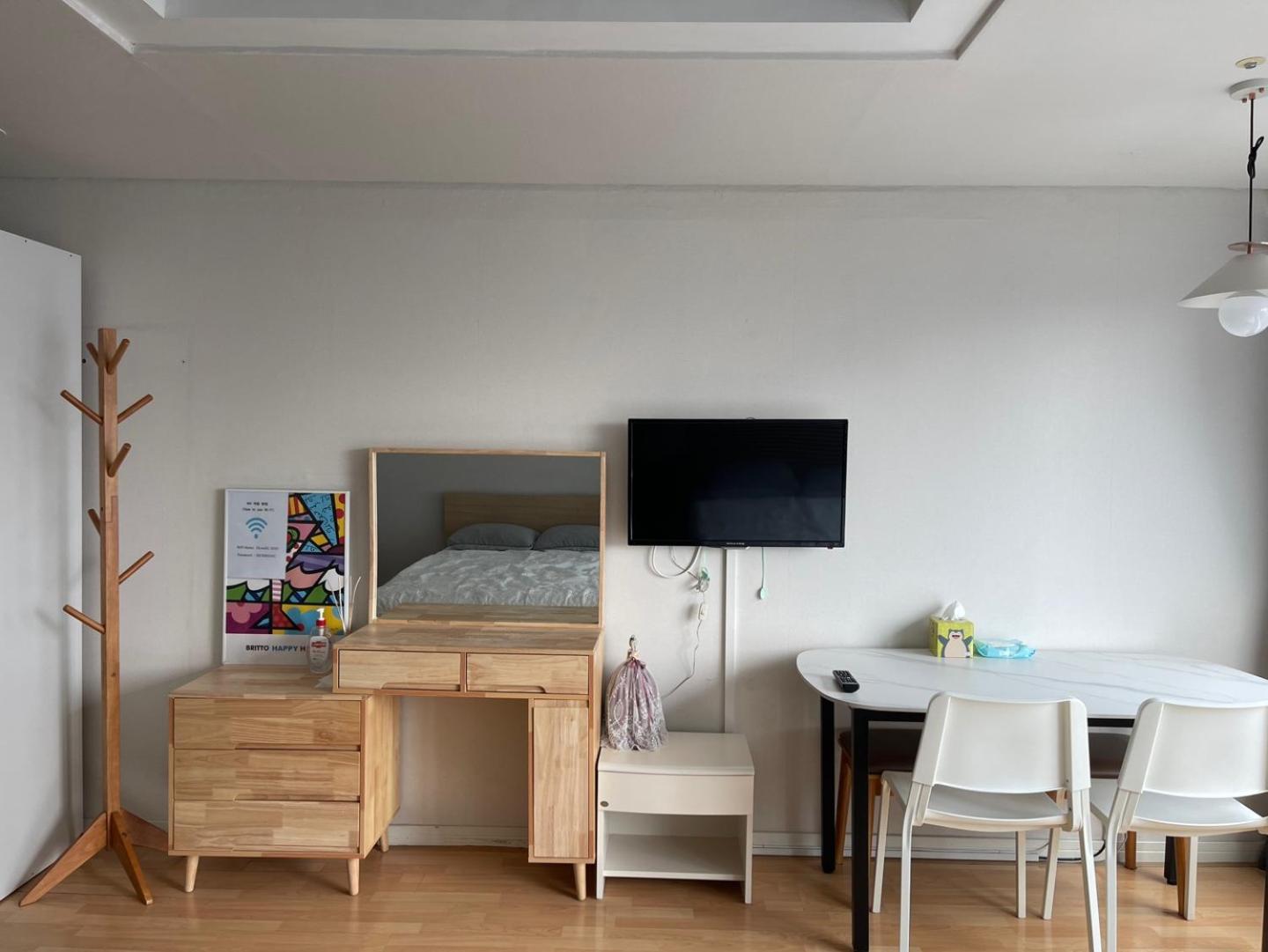 Hongdae Residence 3 - 1Min From Hongik Uni Station Exit #1 Seoul Exterior photo