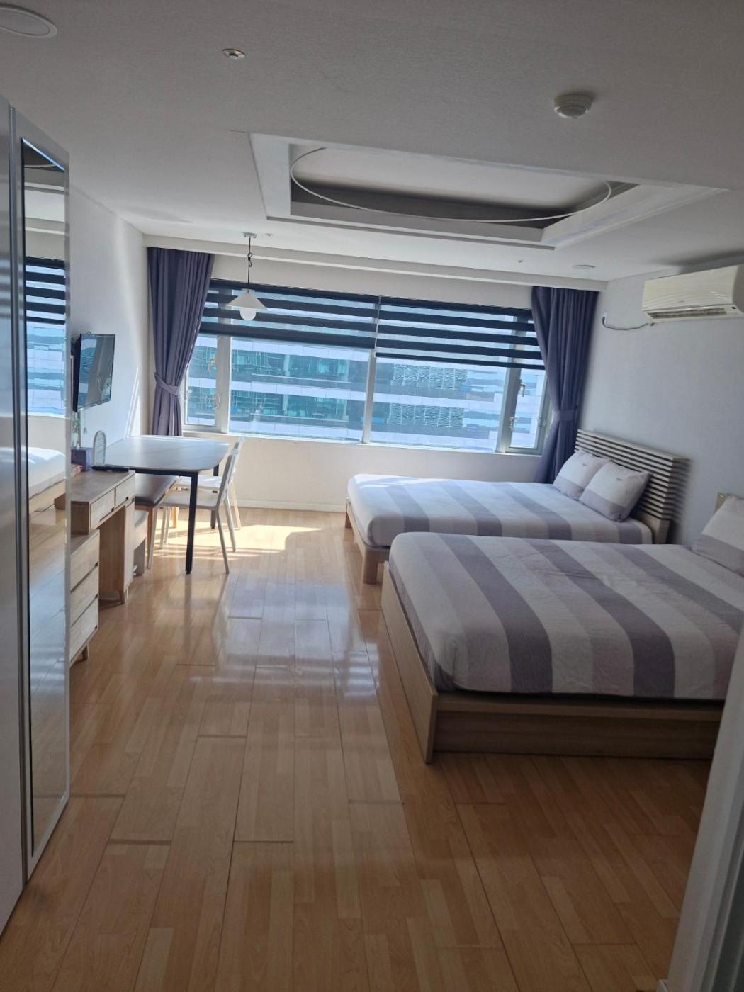Hongdae Residence 3 - 1Min From Hongik Uni Station Exit #1 Seoul Exterior photo