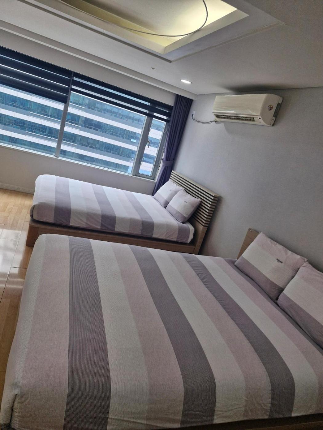 Hongdae Residence 3 - 1Min From Hongik Uni Station Exit #1 Seoul Exterior photo